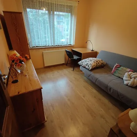 Mieszkanie 4-osobowe, 2 Pokoje * Wrocław